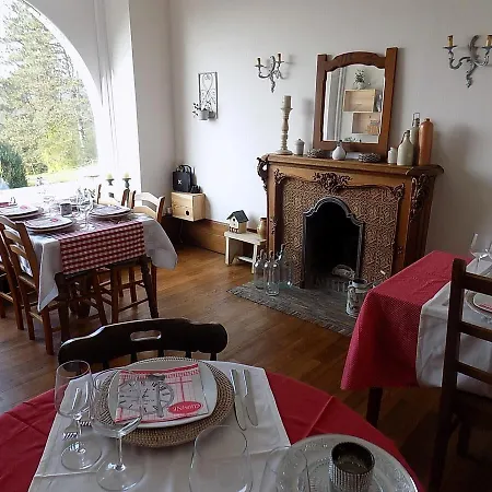 Les Buissonnets De Longchamps Couette-café 3*