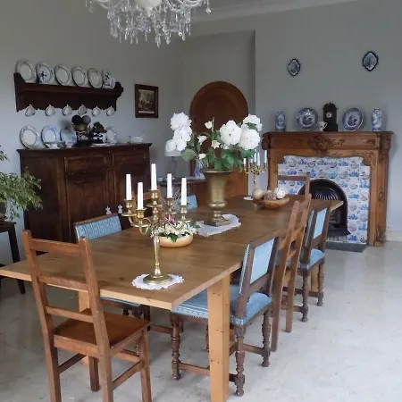 Couette-café Les Buissonnets De Longchamps 3*
